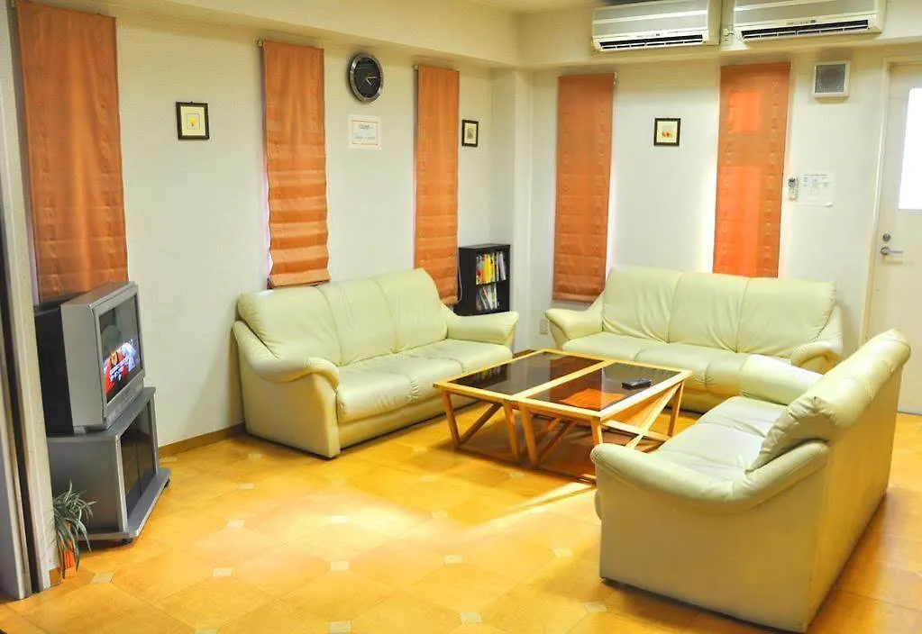 Hostal Tokyo Backpackers Albergue